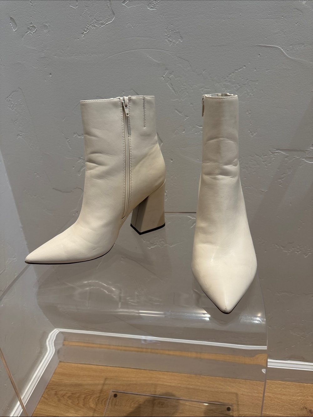 Madden Girl Cody Bone Pointed-Toe Block Heel Booties Size 9.5